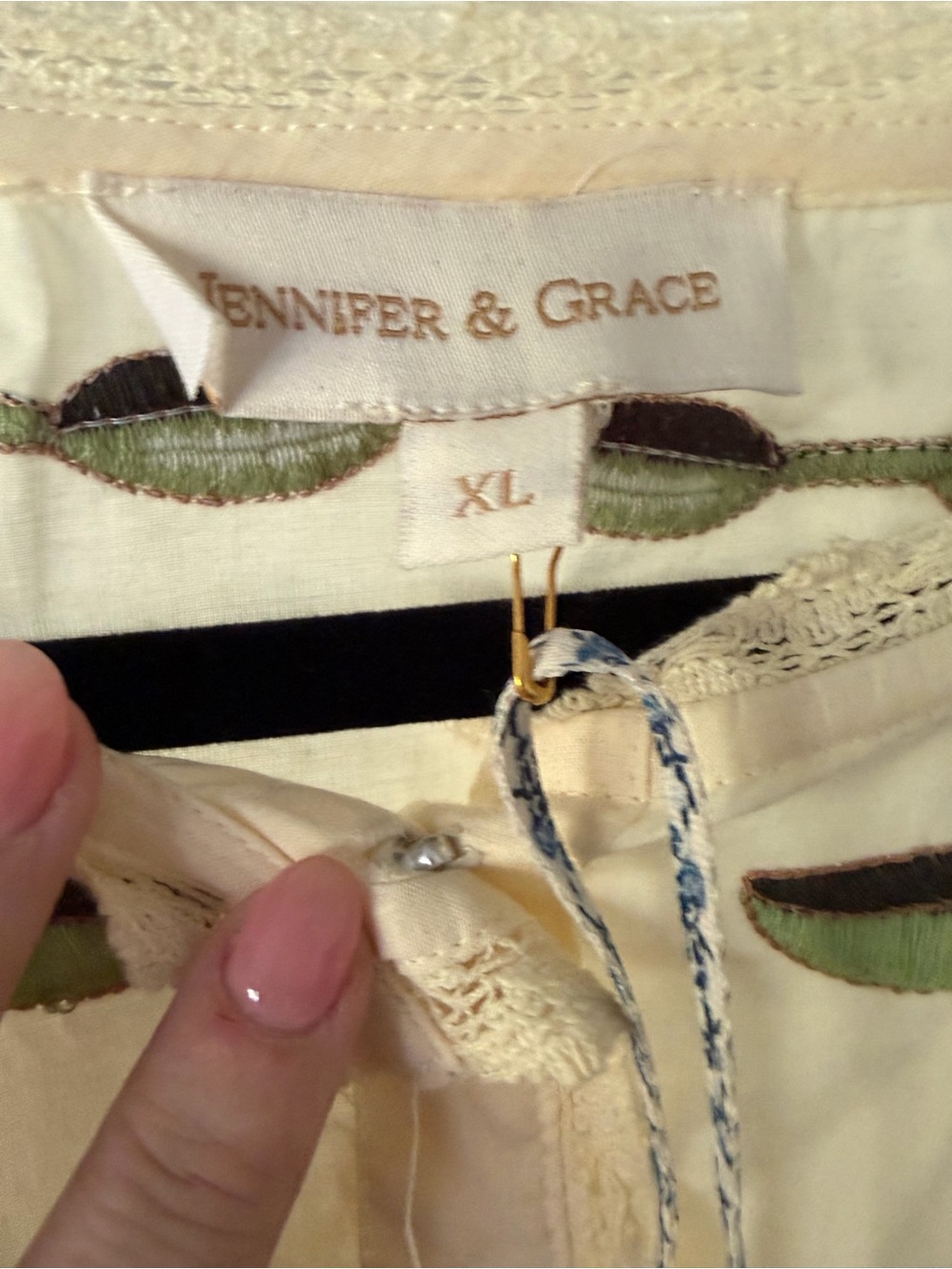 Embroidered Cream Peasant Blouse - Floral Detail - Picture 3 of 12